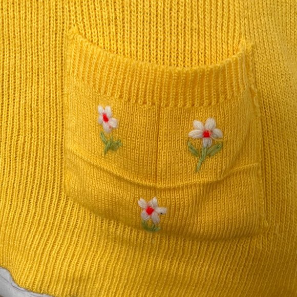 70's Bright Yellow Sweater - Embroidered Flowers - Pullover - Womens - Size Lar - Picture 4 of 11
